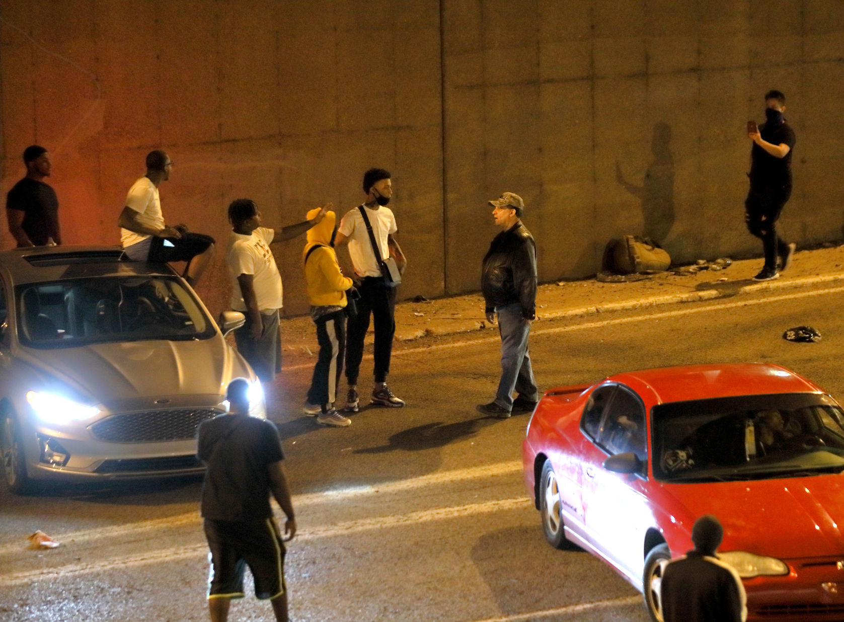 Protesters march St. Louis streets in solidarity with Minneapolis